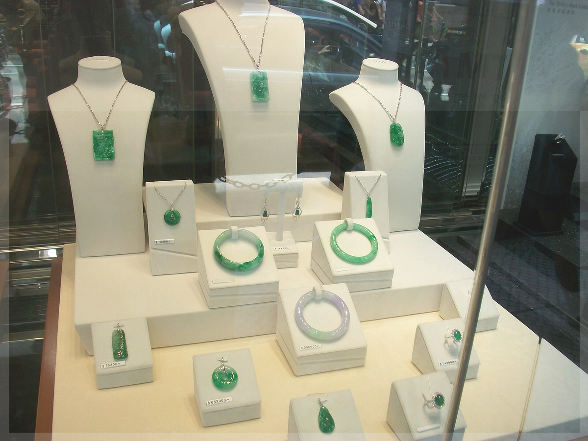Jade and jadeite jewelry display